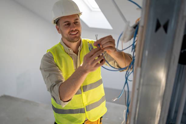 Best Circuit Breaker Repair  in Gladstone, MO
